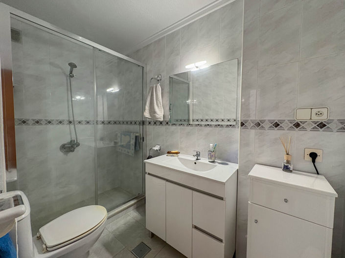 Image No.22-3 Bed Property for sale