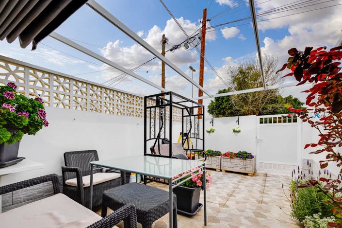 Image No.37-3 Bed Property for sale