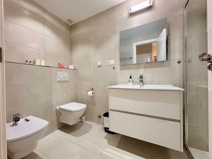 Image No.13-4 Bed Property for sale