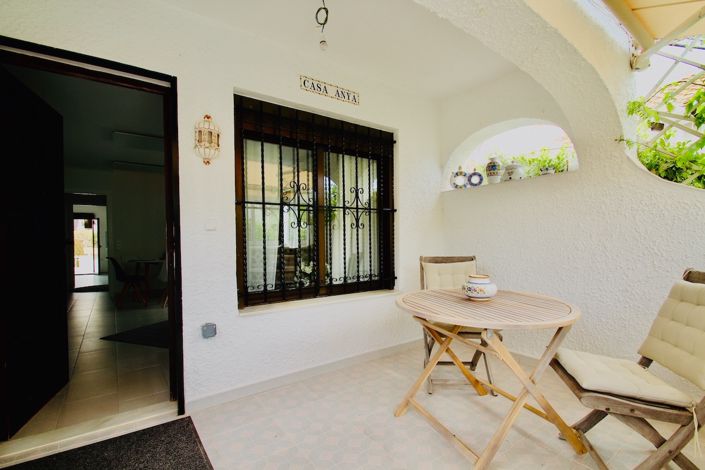 Image No.18-4 Bed Property for sale