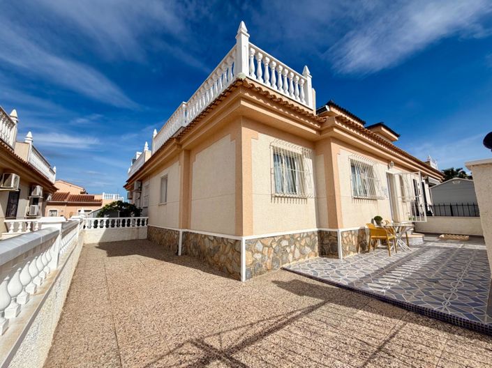 Image No.2-2 Bed Property for sale