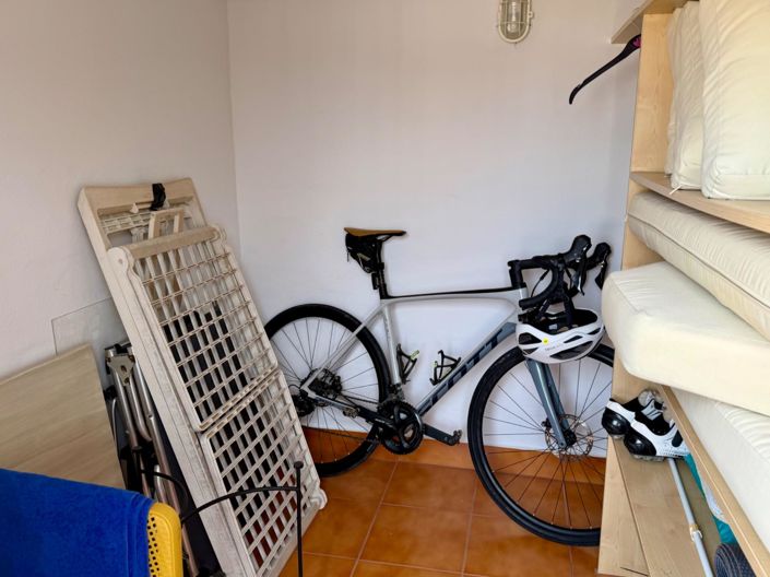 Image No.27-2 Bed Property for sale