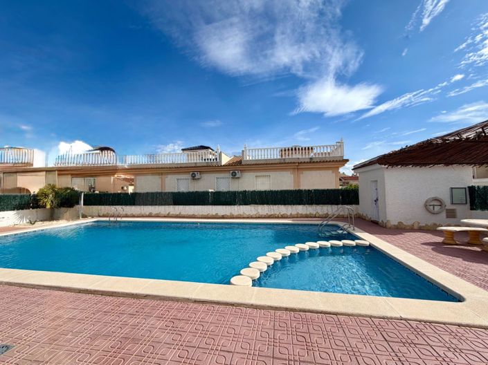 Image No.31-2 Bed Property for sale