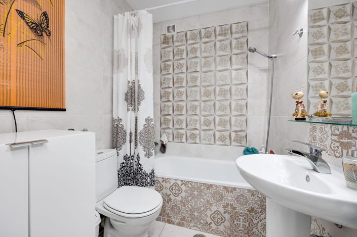 Image No.16-3 Bed Property for sale