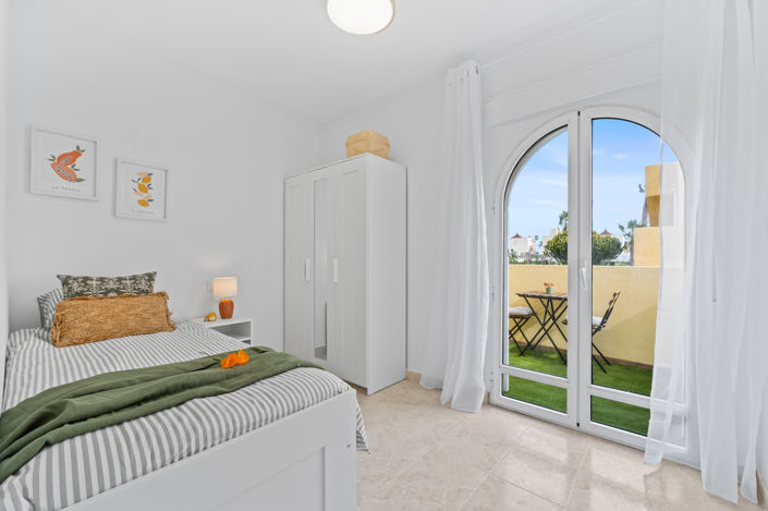 Image No.14-2 Bed Property for sale