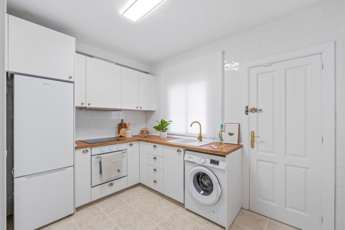 Image No.31-2 Bed Property for sale