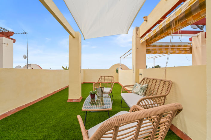 Image No.4-2 Bed Property for sale