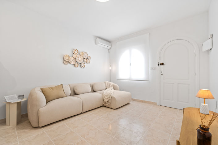 Image No.6-2 Bed Property for sale