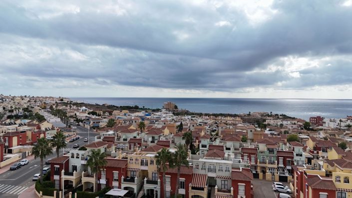 Image No.18-3 Bed Property for sale