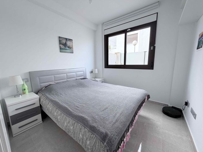 Image No.11-3 Bed Property for sale