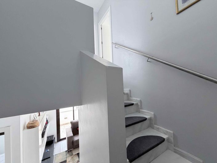 Image No.15-3 Bed Property for sale