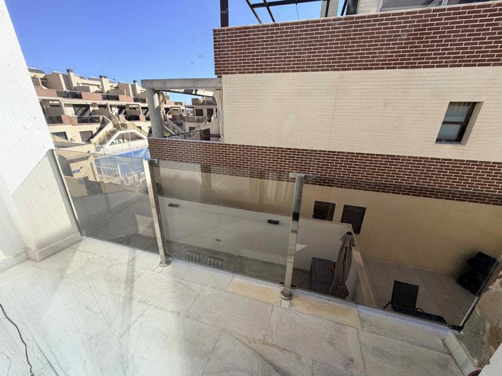 Image No.19-3 Bed Property for sale