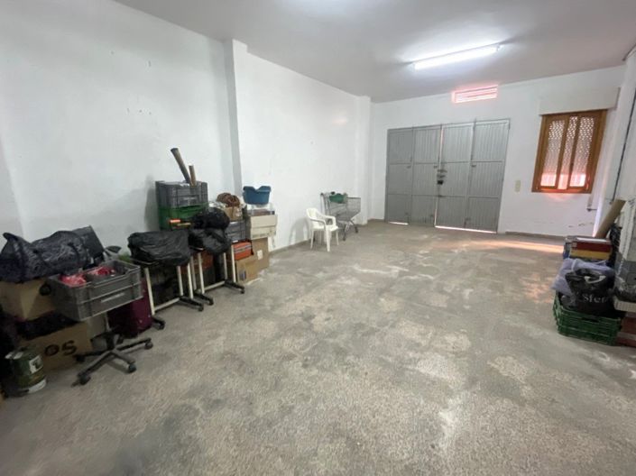 Image No.4-5 Bed Property for sale