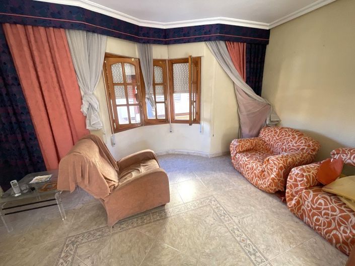 Image No.7-5 Bed Property for sale