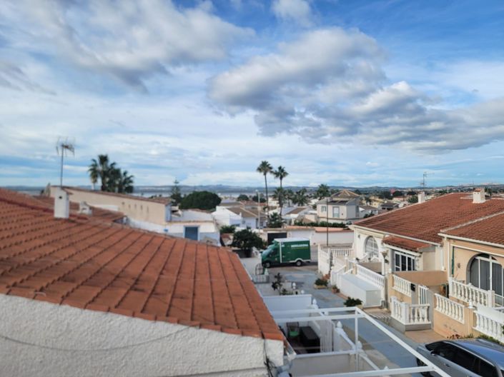 Image No.31-2 Bed Property for sale