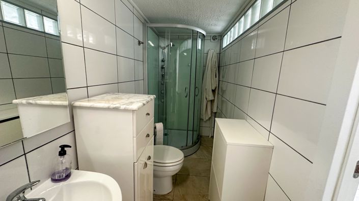 Image No.29-2 Bed Property for sale