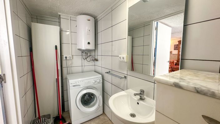 Image No.31-2 Bed Property for sale