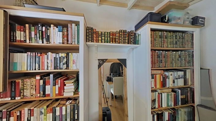 Image No.15-3 Bed Property for sale