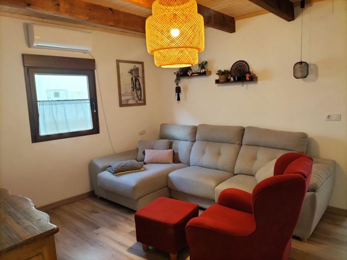 Image No.15-3 Bed Property for sale