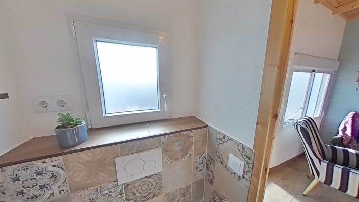 Image No.33-3 Bed Property for sale