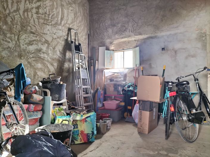 Image No.42-3 Bed Property for sale