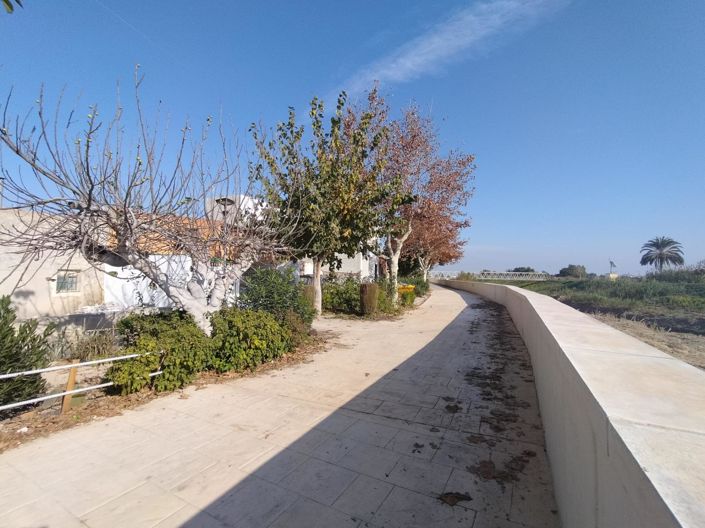 Image No.46-3 Bed Property for sale