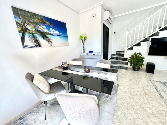 Image No.36-2 Bed Property for sale