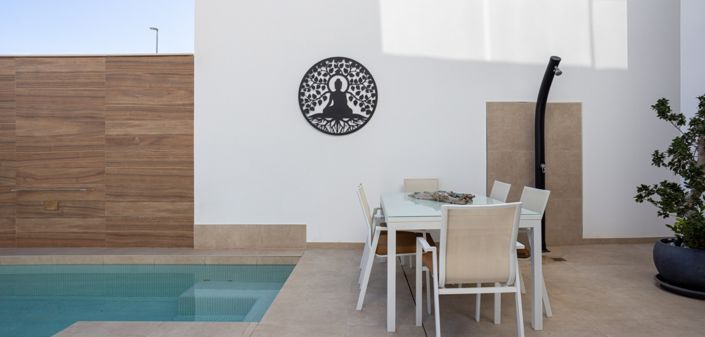 Image No.34-3 Bed Property for sale