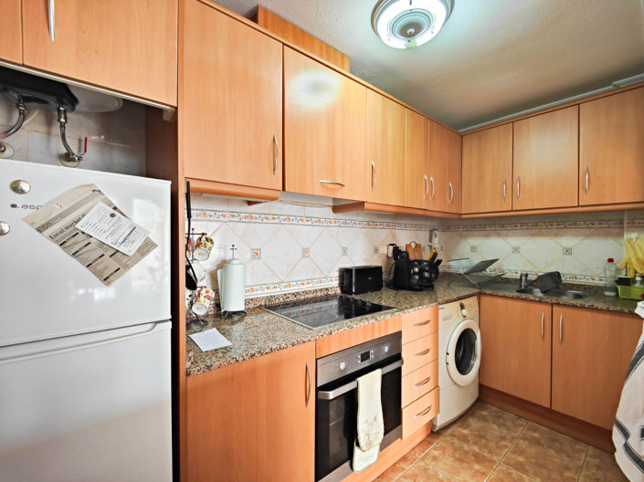 Image No.15-3 Bed Property for sale