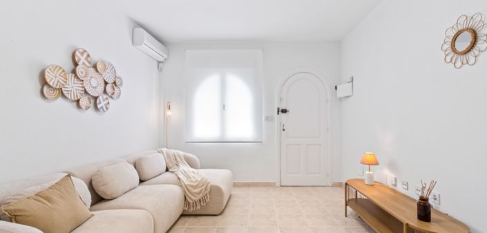 Image No.20-2 Bed Property for sale