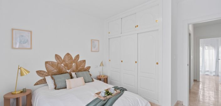 Image No.30-2 Bed Property for sale