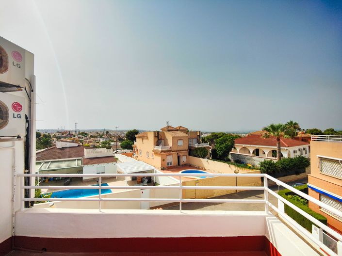 Image No.34-3 Bed Property for sale