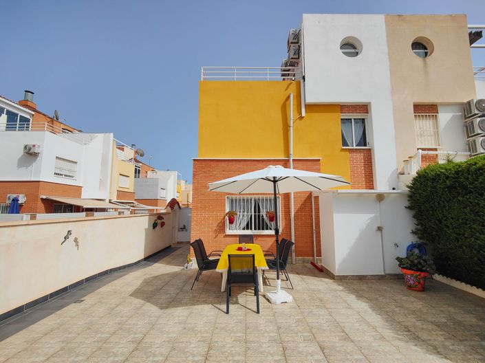 Image No.4-3 Bed Property for sale