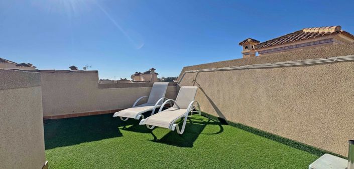 Image No.10-2 Bed Property for sale