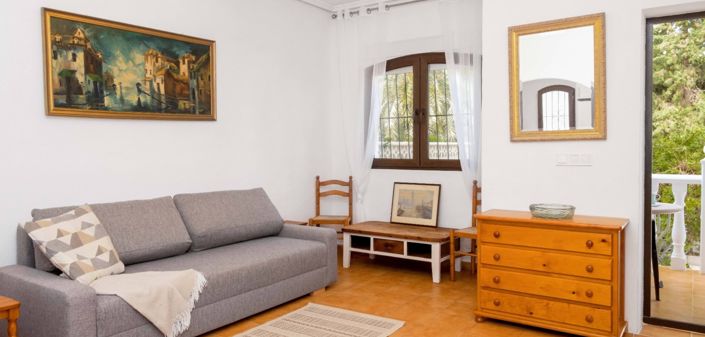 Image No.3-3 Bed Property for sale