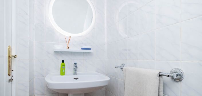 Image No.8-3 Bed Property for sale