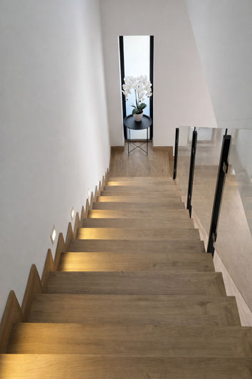 Image No.17-3 Bed Property for sale