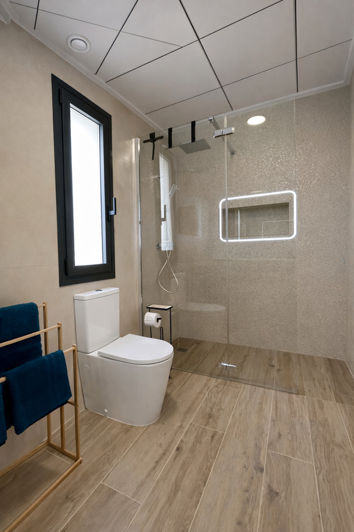 Image No.28-3 Bed Property for sale