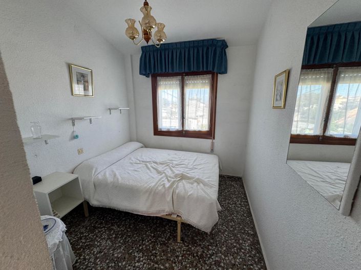 Image No.19-3 Bed Property for sale