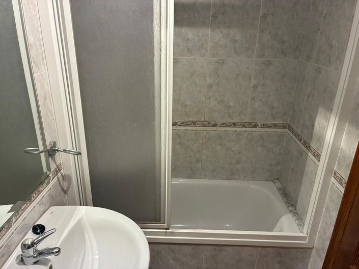 Image No.25-3 Bed Apartment for sale