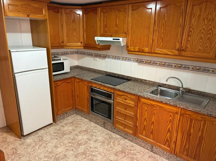 Image No.27-3 Bed Apartment for sale