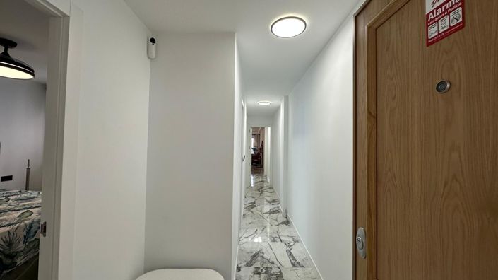 Image No.25-3 Bed Apartment for sale
