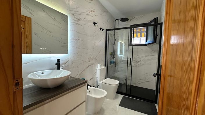 Image No.20-2 Bed Apartment for sale