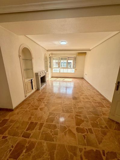 Image No.2-5 Bed Apartment for sale