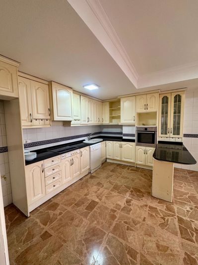 Image No.5-5 Bed Apartment for sale