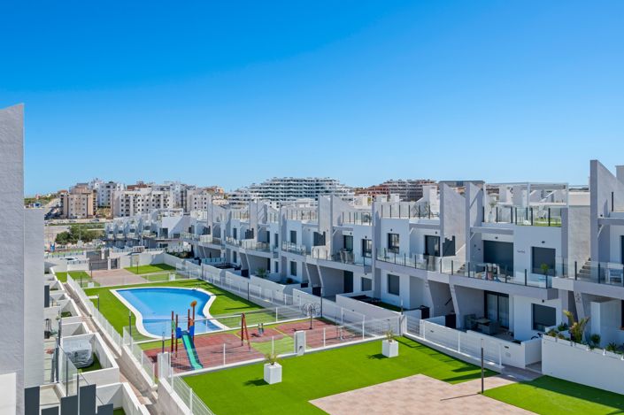 Image No.32-2 Bed Apartment for sale