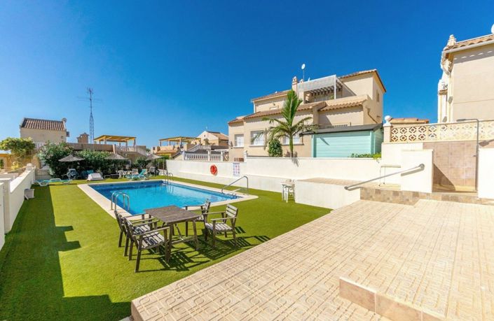 Image No.25-2 Bed Apartment for sale