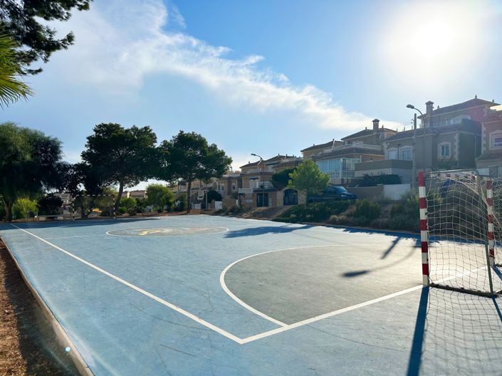 Image No.29-2 Bed Apartment for sale