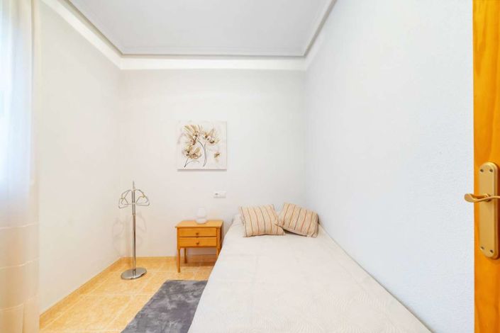 Image No.10-3 Bed Apartment for sale