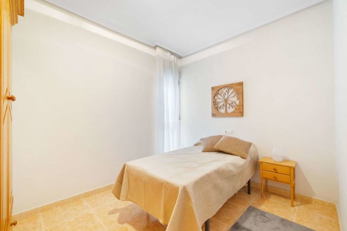 Image No.12-3 Bed Apartment for sale